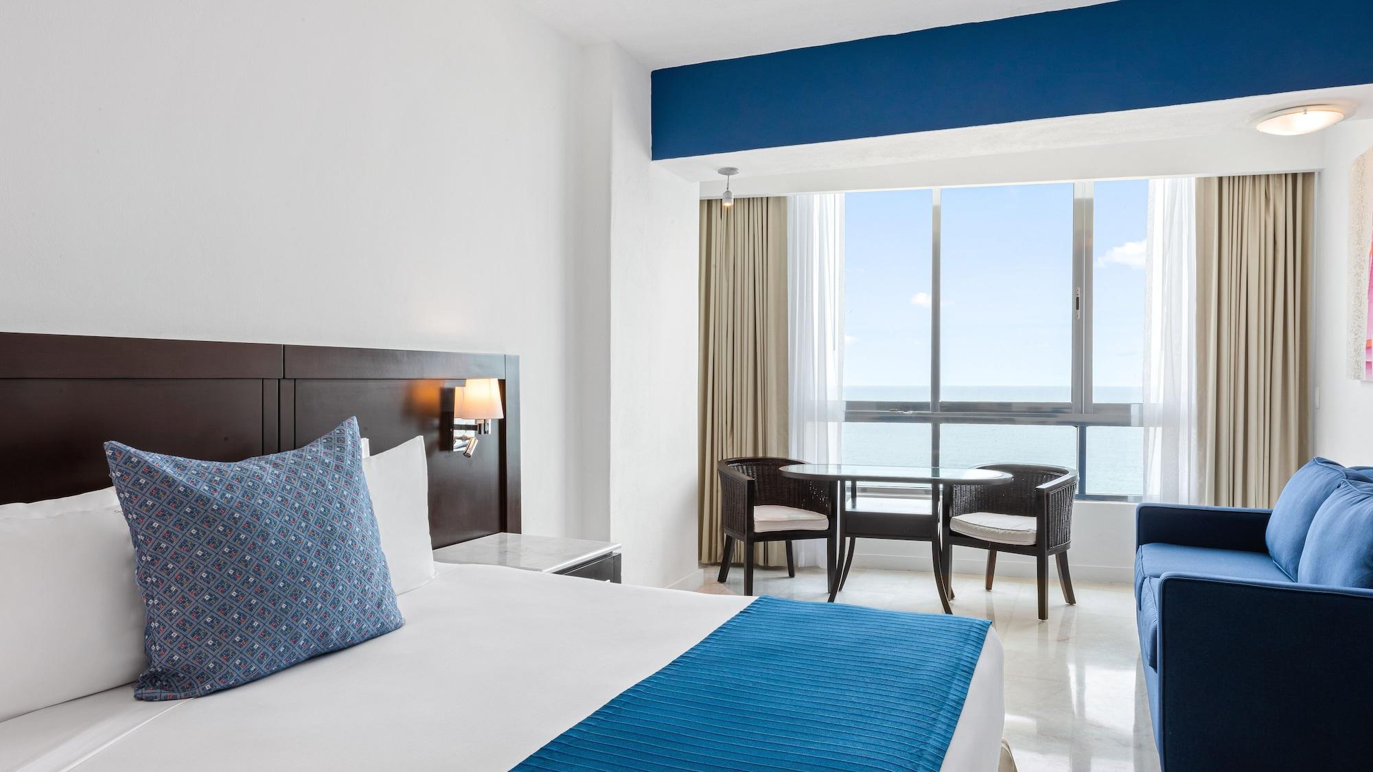 Park Royal Beach Mazatlán Exterior foto