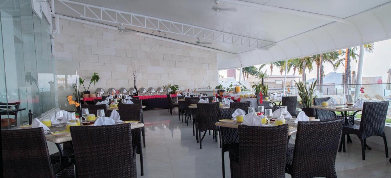 Park Royal Beach Mazatlán Exterior foto